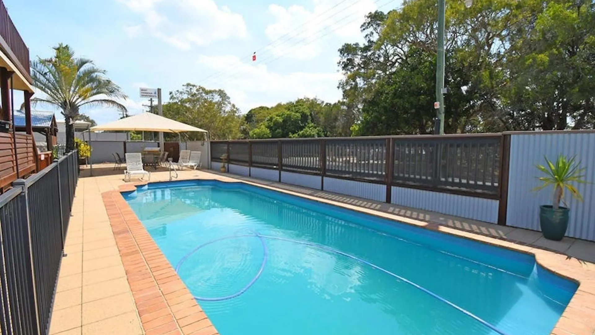 Boat Harbour Apartments Studio Urangan