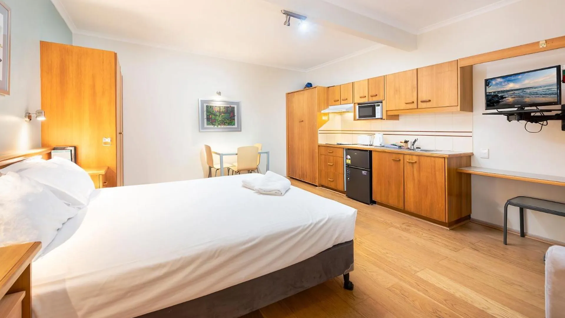 Boat Harbour Apartments Studio Urangan Australia