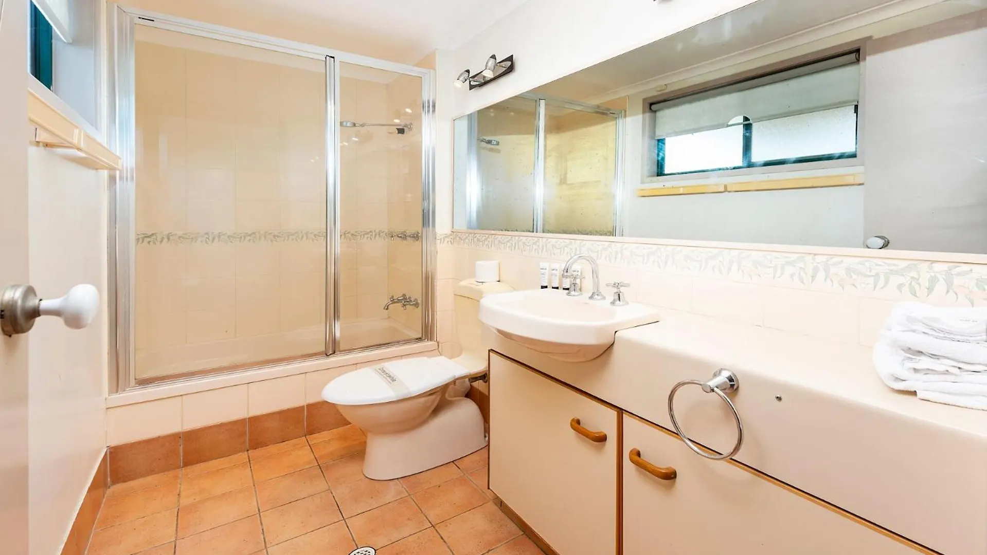 Boat Harbour Apartments Studio Urangan Australia