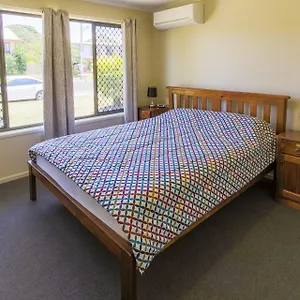 Holiday home Hibiscus, Urangan